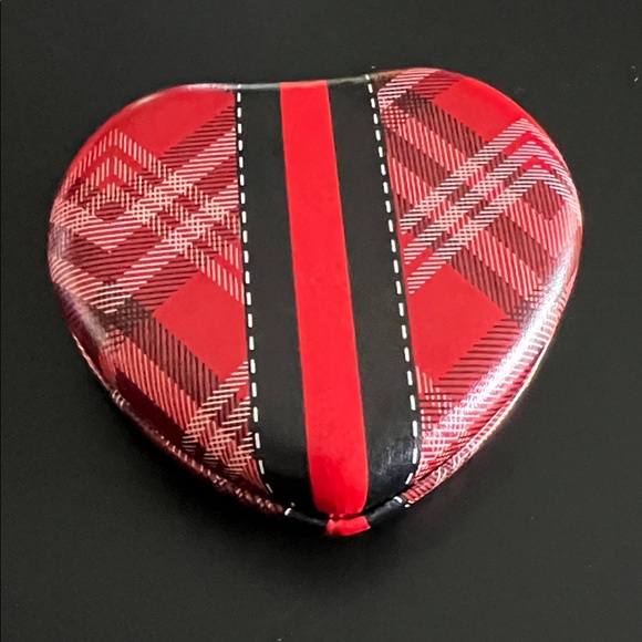Other - Red Plaid Heart Shaped Mirror magnifying